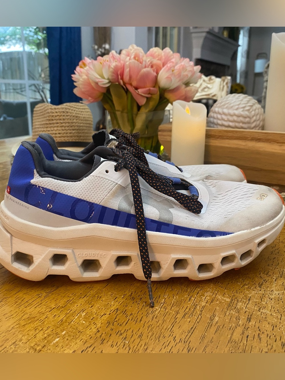 On Running Cloudtec White and Blue Running Sneakers size 9